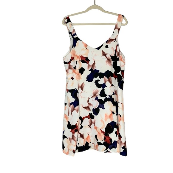 1. State white v-neck party dress with floral print. Size L - Picture 1 of 8